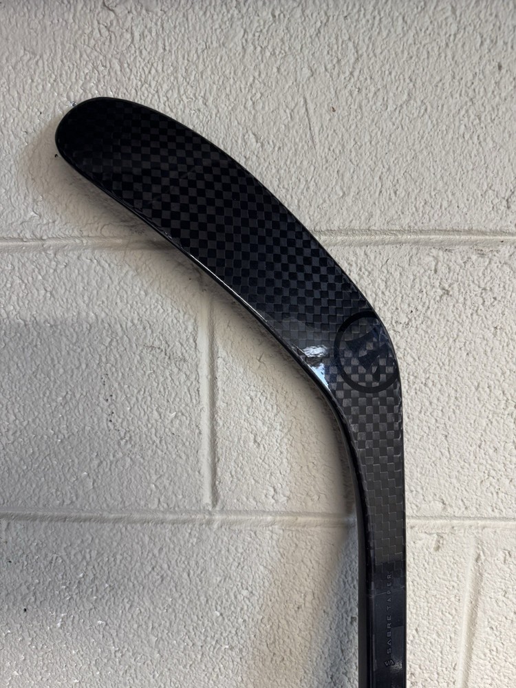 warrior hockey stick