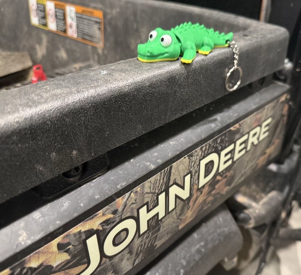 25 🐊 John Deere Gator Keychain *Bulk Purchase !*