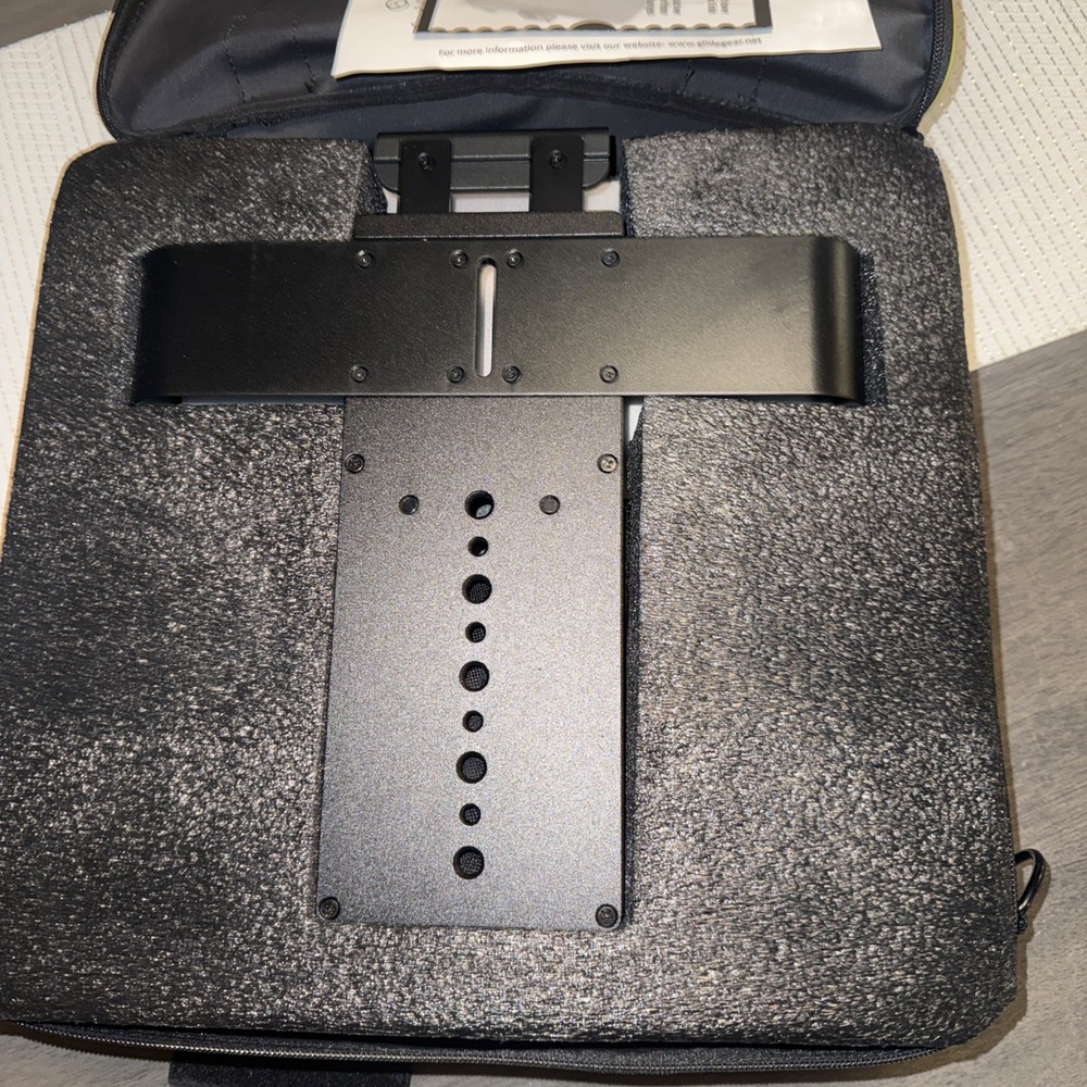 Glide Gear TMP100 Tablet/Smartphone Teleprompter – Open Box w/ Case