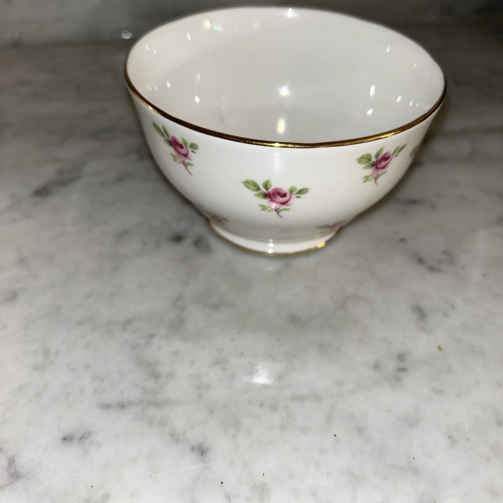 Duchess Rose Bud Creamer & Sugar Basin