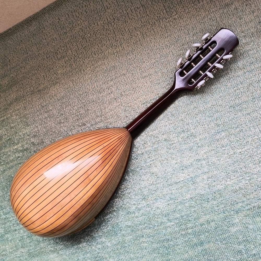 Mandolin M-30