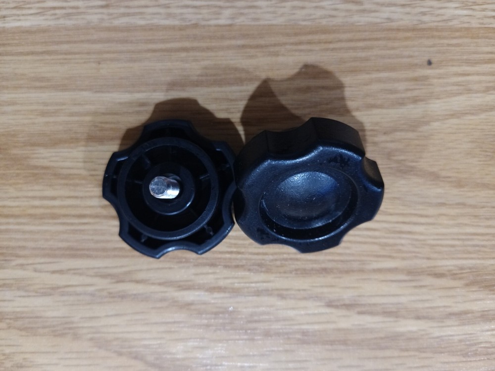 ICOM MARINE VHF MOUNTING BRACKET KNOBS PAIR