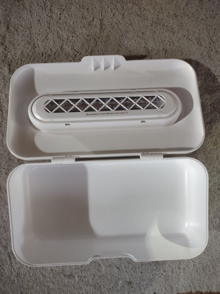 Portable UV Mini Sterilizer/Sanitizer White