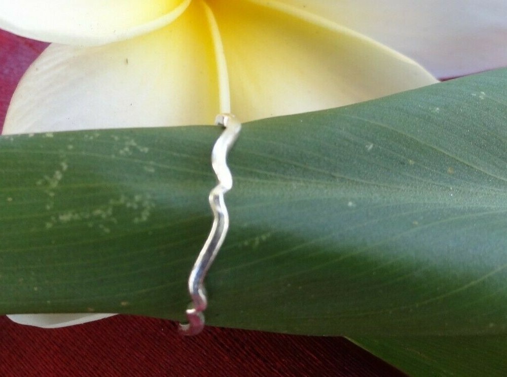 hand made fine silver 999. stacking Minimalist thin ring Wind Waves. 1 ring