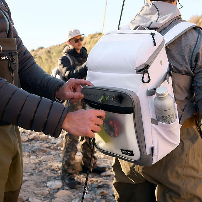 IGLOO MARINE BACKPACK Soft Side Cooler Zippered Pockets Cell Touchscreen Window