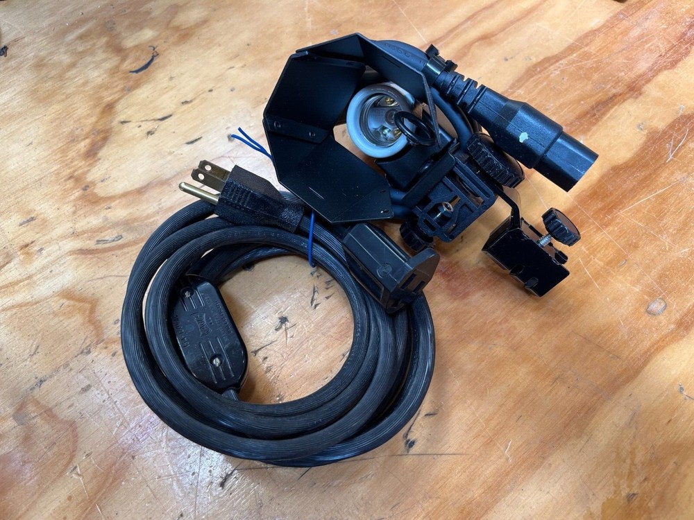 Lowel L2-10 L-Light with Stand-link