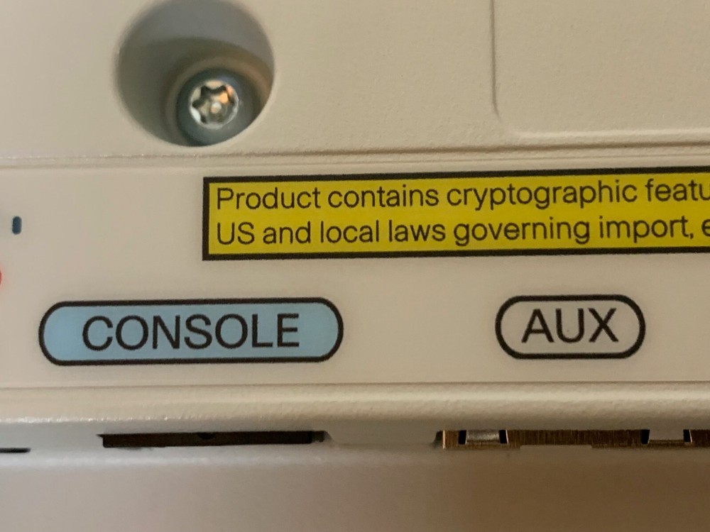 Cisco access point AIR-CAP1702I-B-K9 w/install brackets (both)