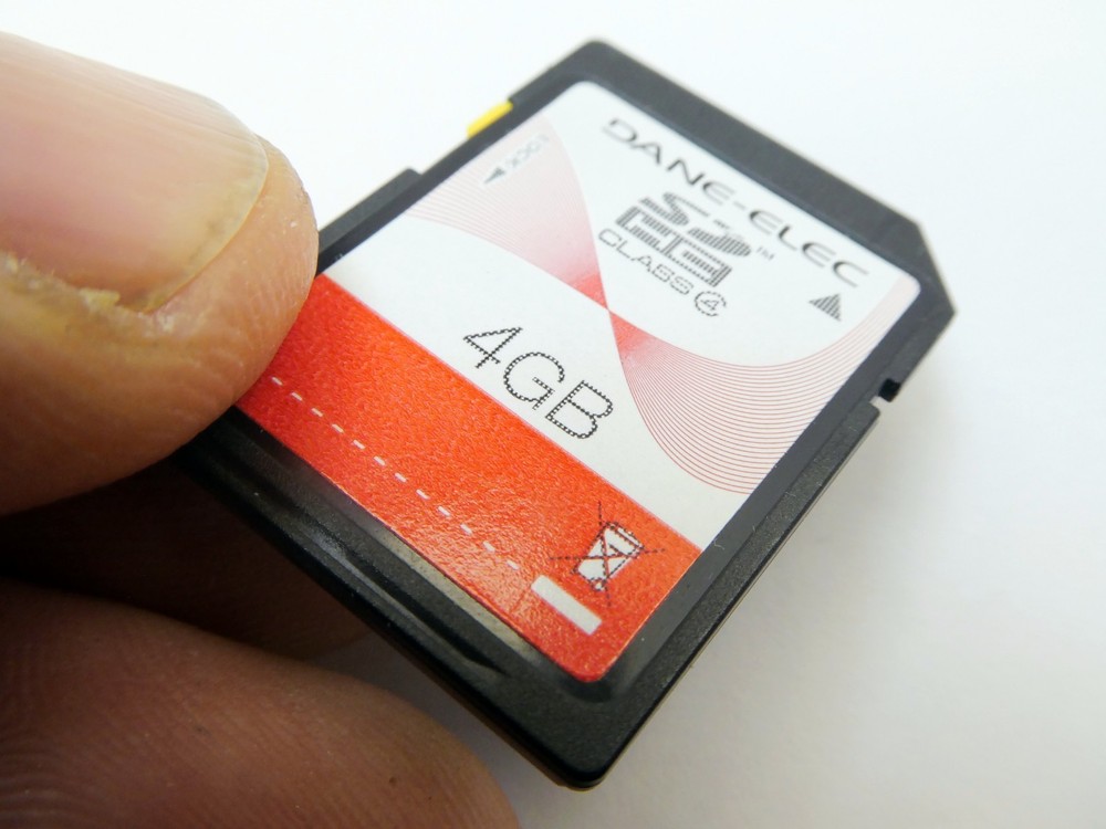 Dane-Elec 4GB SD SDHC Card Camera memory Genuine SD card