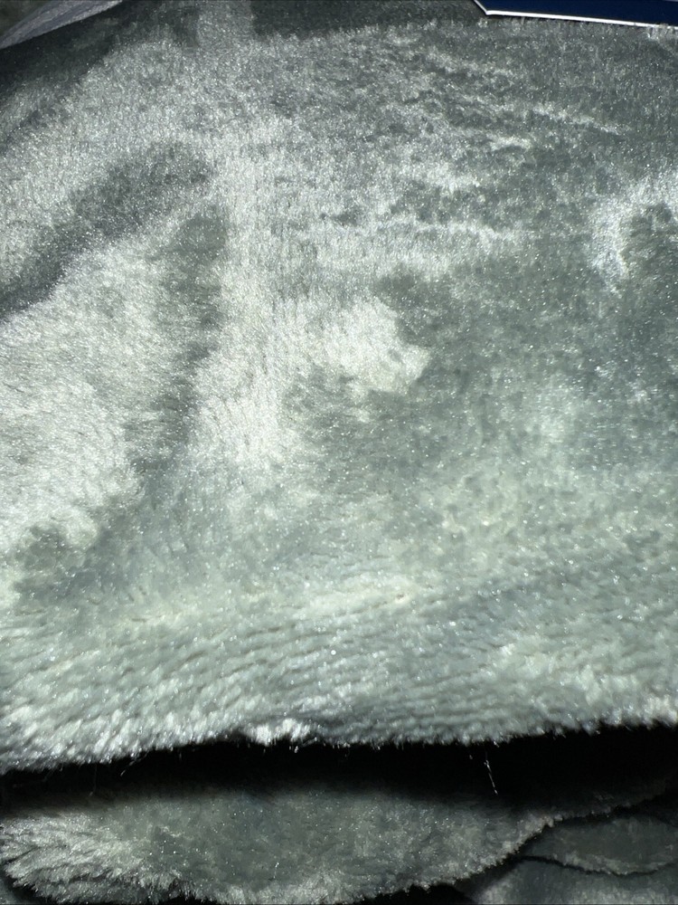 Cannon Solid Plush Blanket, Full/Queen, Green NWT