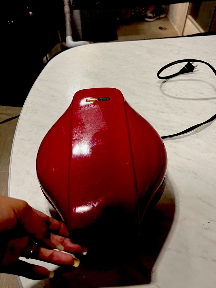 Red Electric Cupcake Muffin Maker 7-Compartment Non-Stick Indicator Light