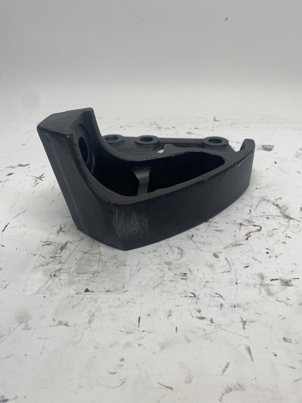 Cummins X15 Engine Mount 3606384C2 (548-12867)