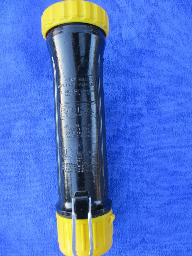 USGI Aviation 2 Cell Flashlight