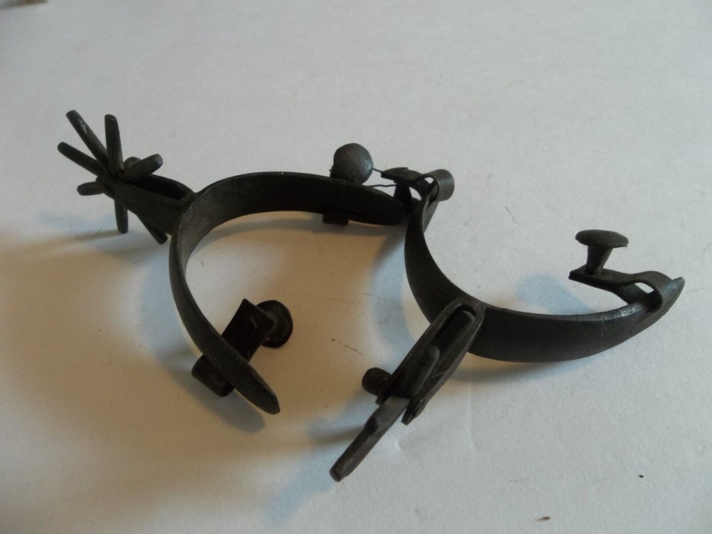 KIDS METAL SPURS - CHEVRON PATTERN #66