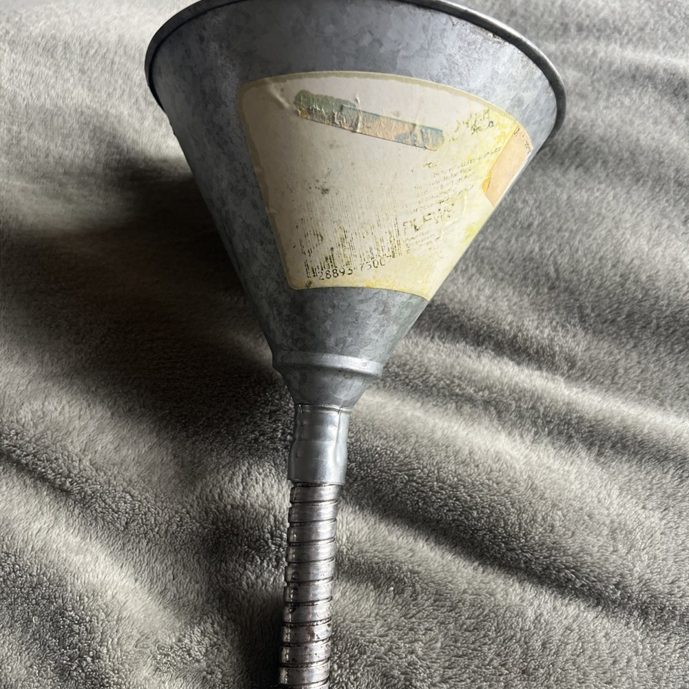 Plews 75-007 Funnel Utility W/Screen 1Qt