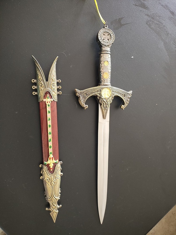 Royal Dagger