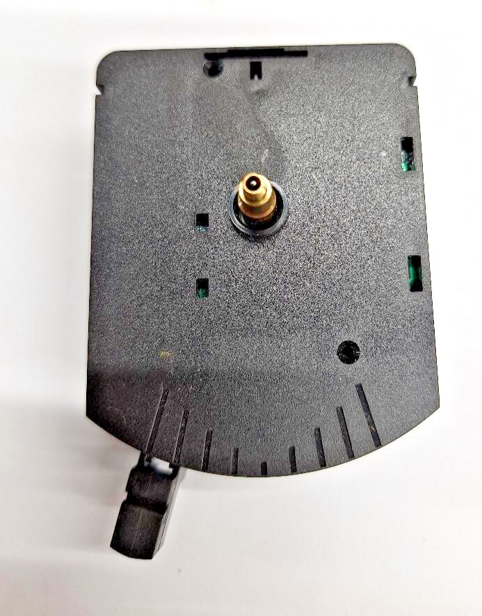 Hechinger Quartz pendulum clock movement