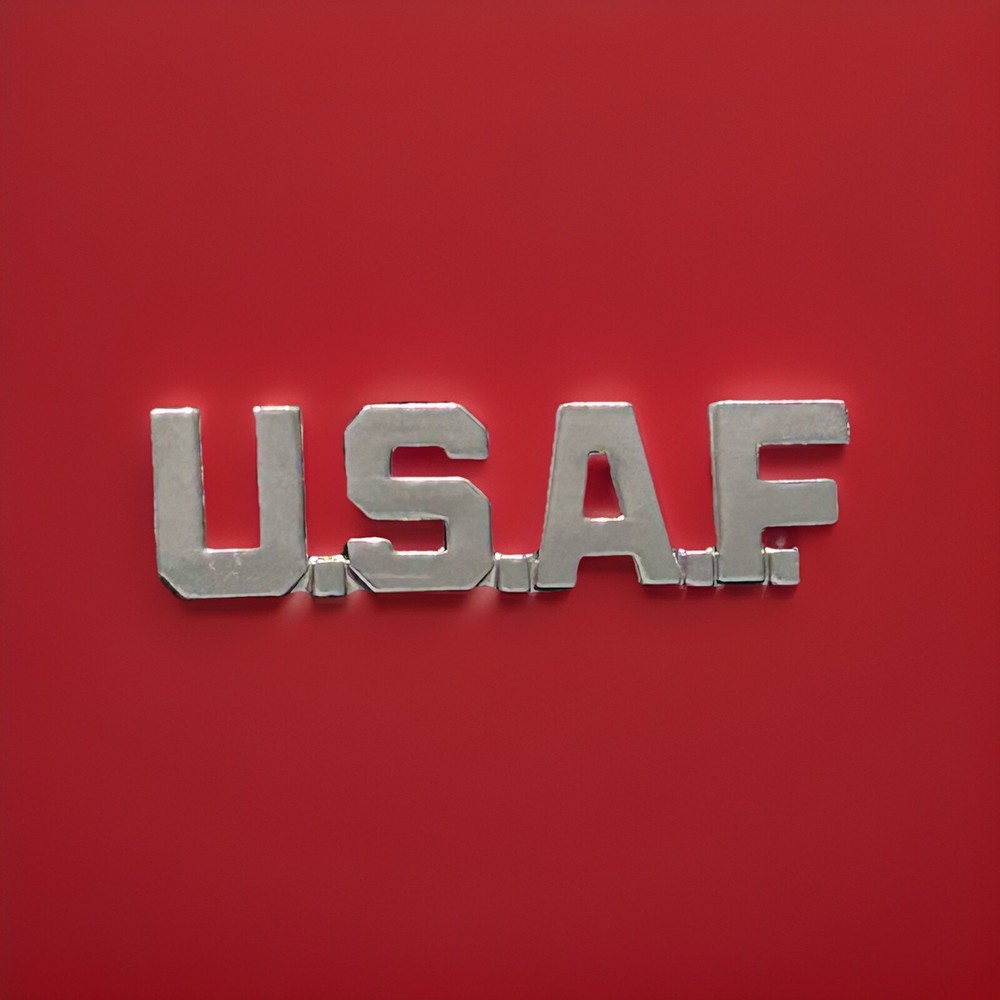 USAF TEXT PIN (P84-8) US AIR FORCE