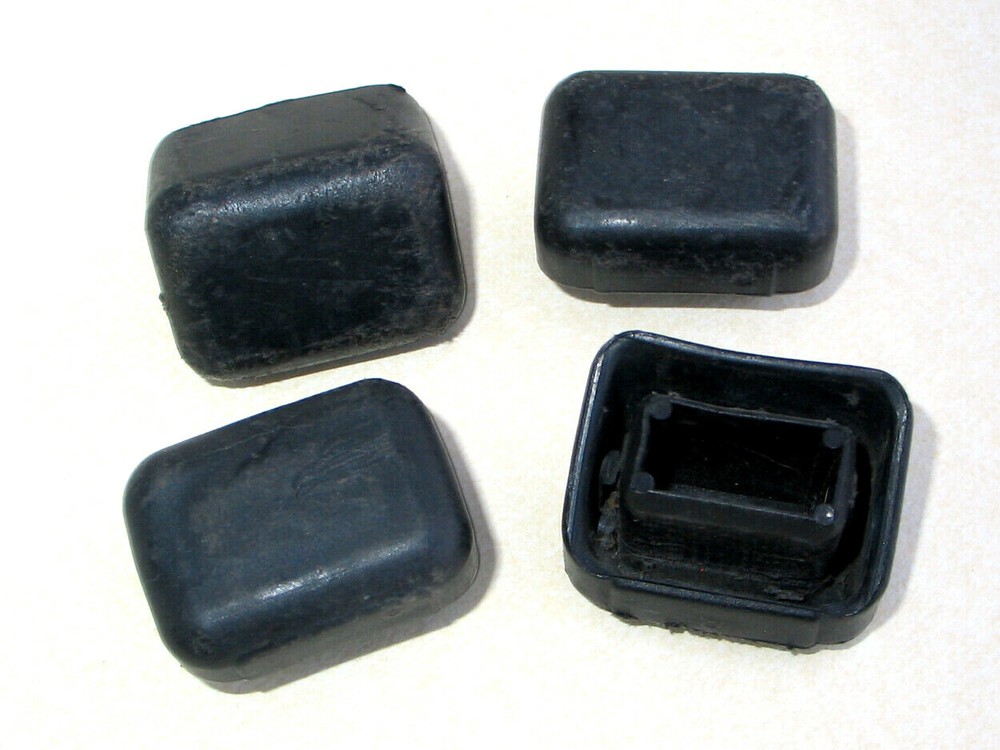 4 - Thule EC-1 black plastic end caps for rectangle-square bars - - EC1 covers