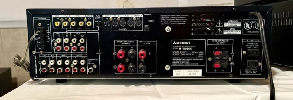 Mitsubishi M-VR600 Audio Video Receiver Works.