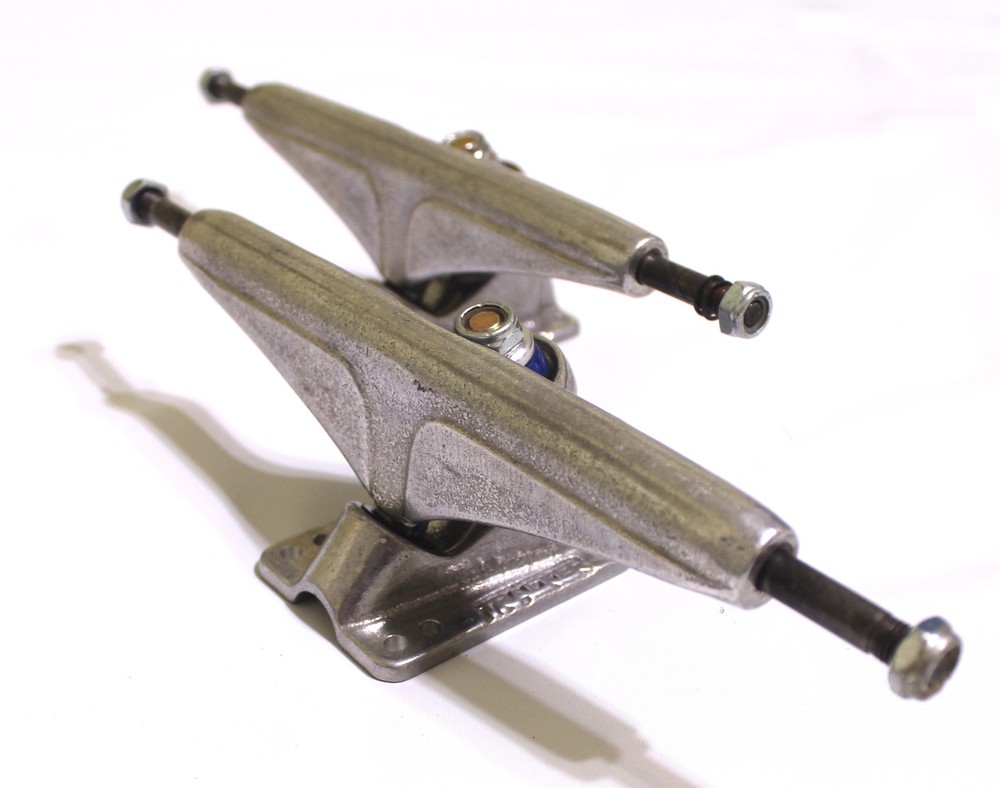 Tracker Dart 184 Skateboard Trucks - Rare