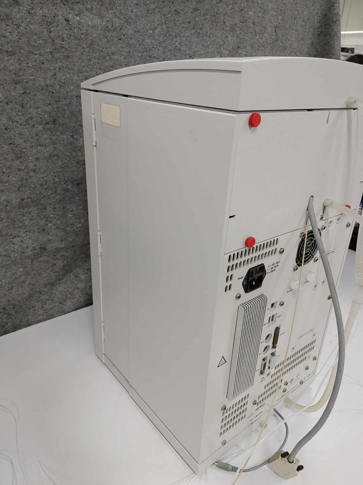 Metrohm 881 Compact IC Pro Ion Chromatography System with Conductivity Detector