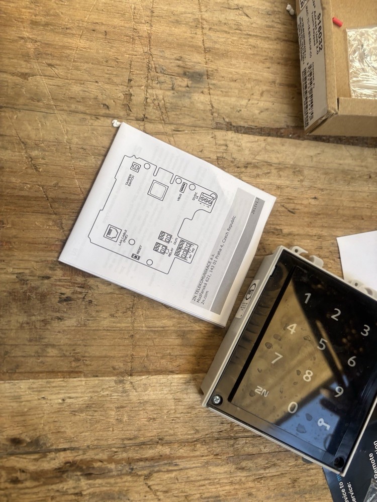 2n access unit touchkeypad 916032