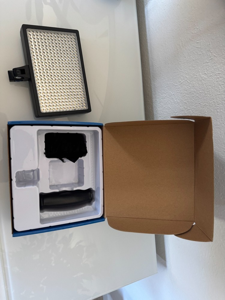 Professional 335A LED Video Light