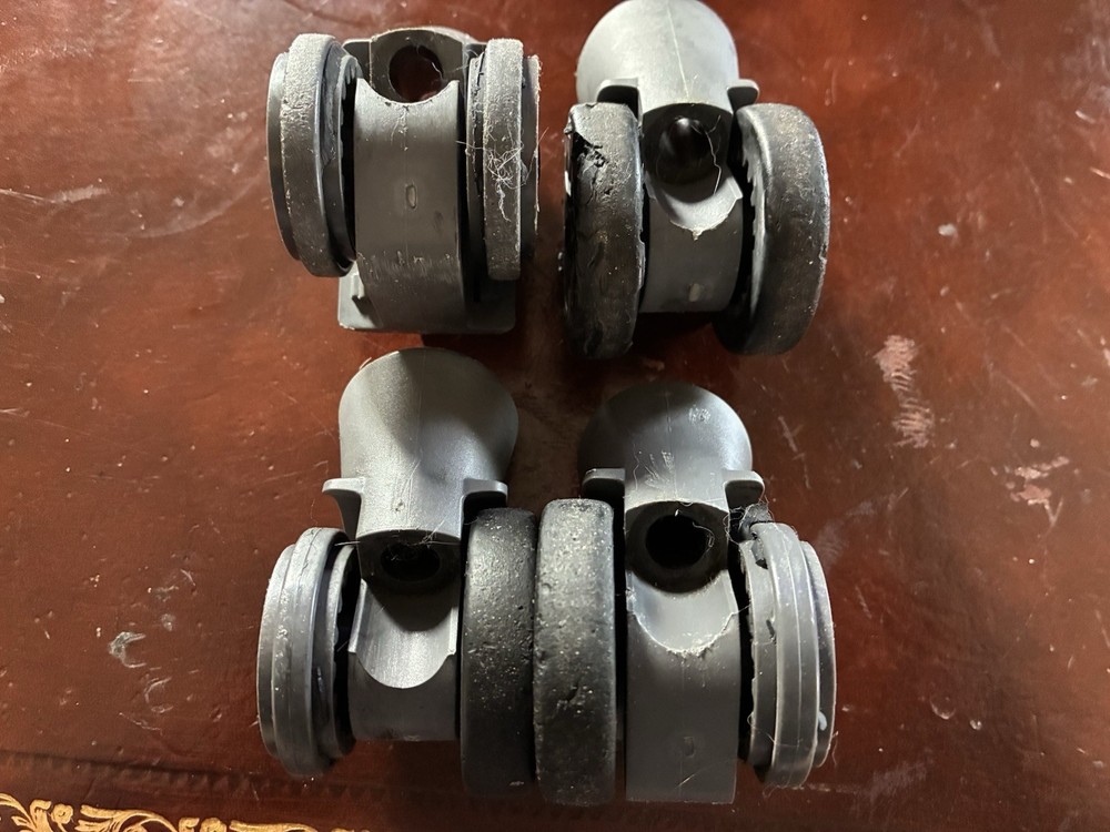 Zero Halliburton Wheel Set For Parts