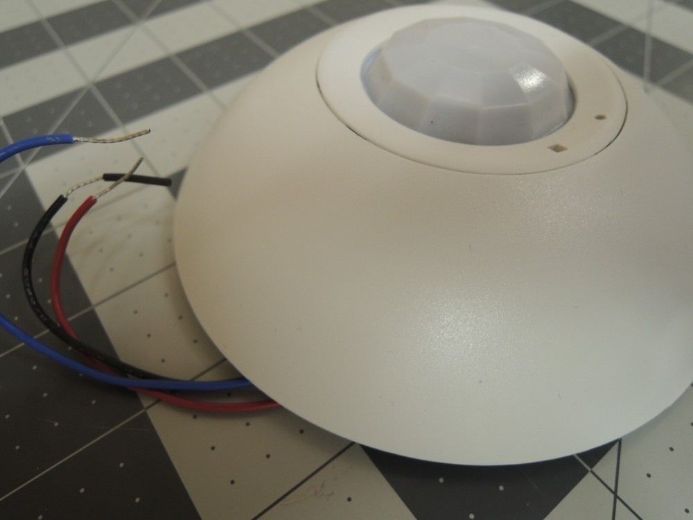 LEVITON ODC05-M0W MULTI-TECH CEILING MOUNT OCCUPANCY SENSOR, 500-SQFT, 24-VDC