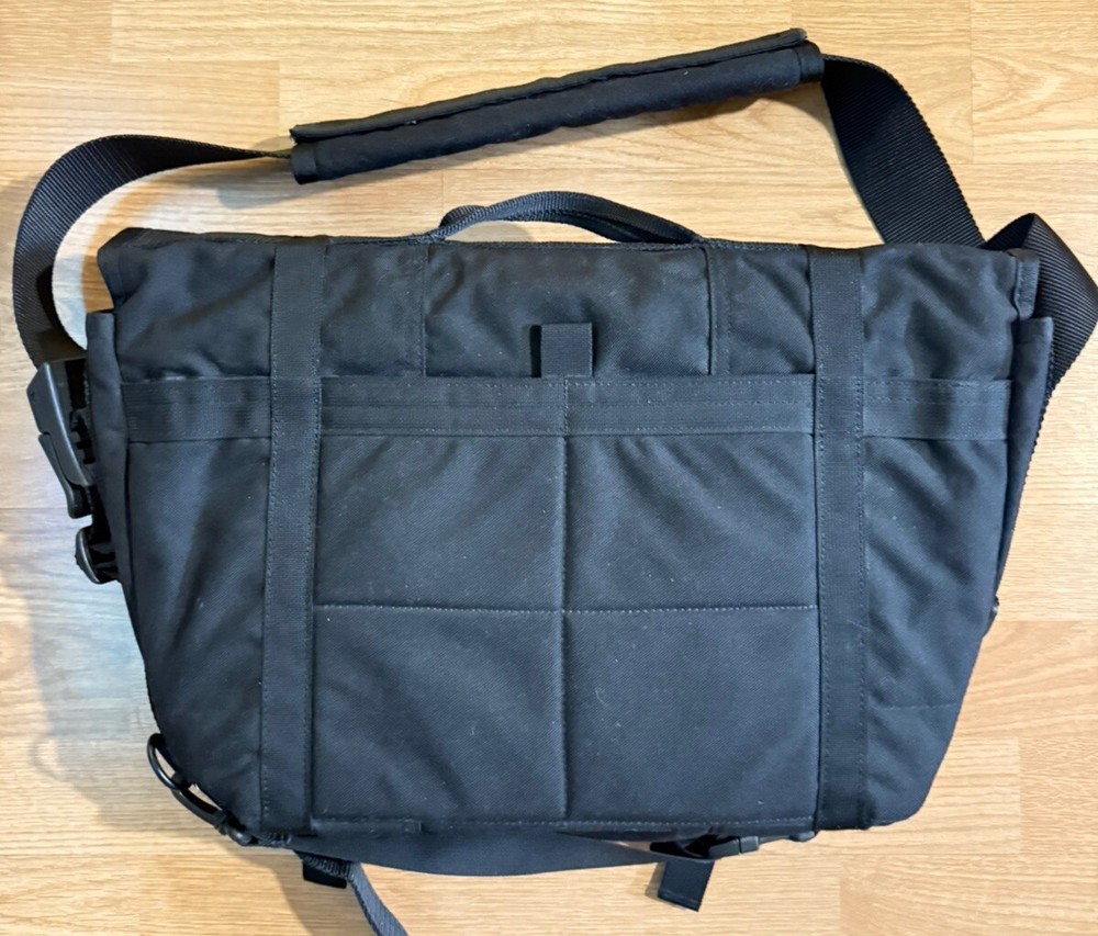 BLACKHAWK 60MB01BK Covert Carry Messenger Bag - Black