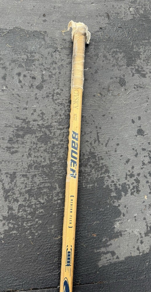 Hockey Player Stick “LOT” (BAUER)