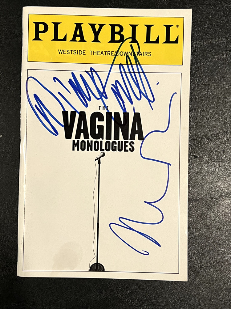 The Vagina Monolouges Signed Playbill May 2000 Marisa Tomei Diahann Carroll