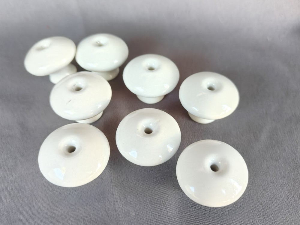 Antique White Round Porcelain Pull Knob WITH HOLE Drawer Handle