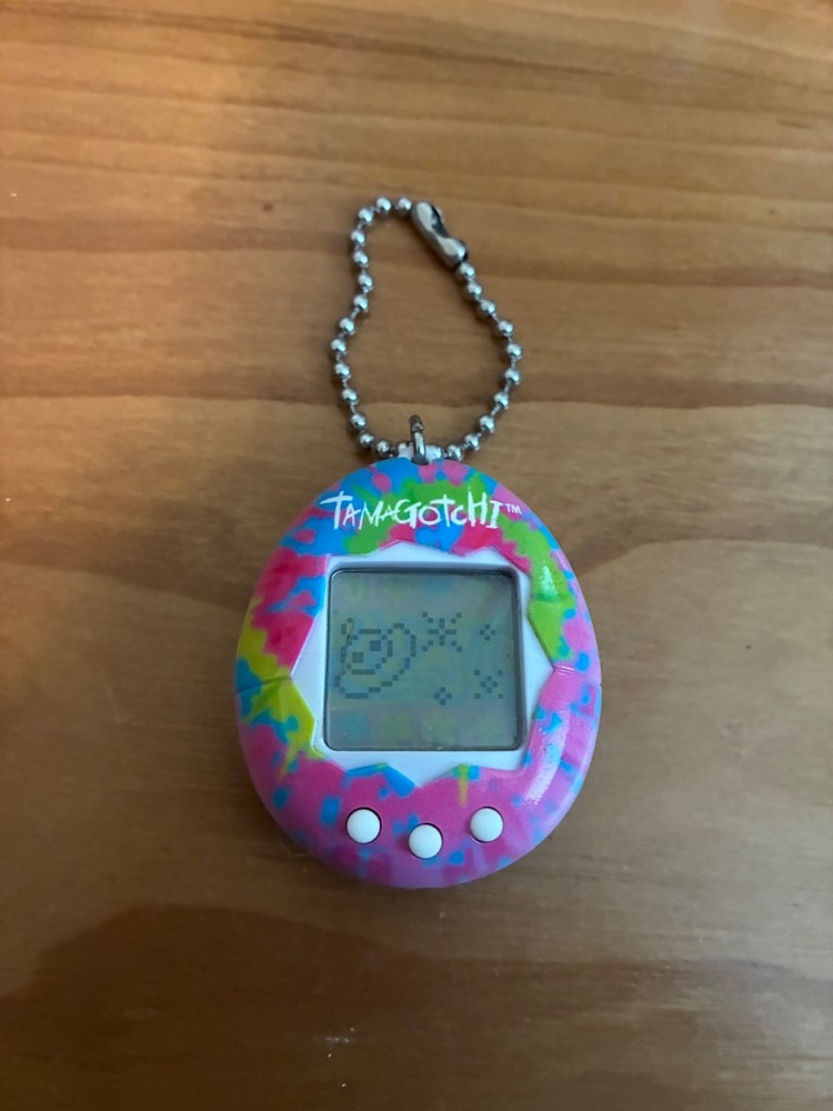 tamagotchi Tie dye candy swirl 2017 Bandai