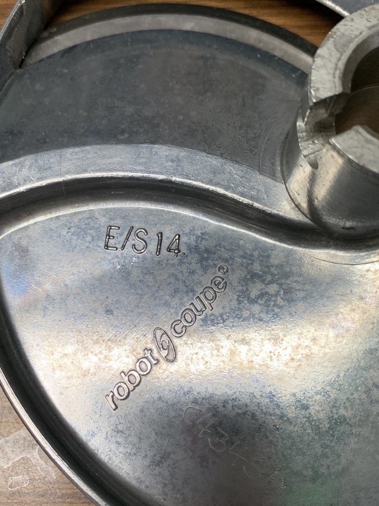 Slicer/food processor replacement/part: robot coupe r2