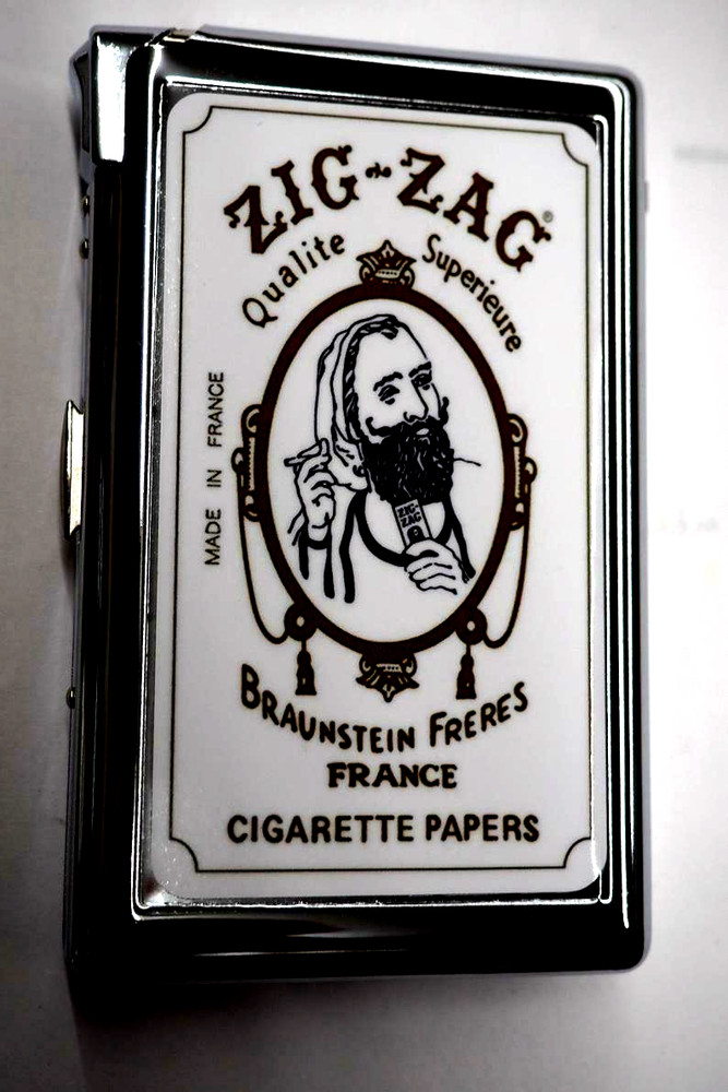 Smokers Cigarette Case With Built in Butane Lighter For 100's