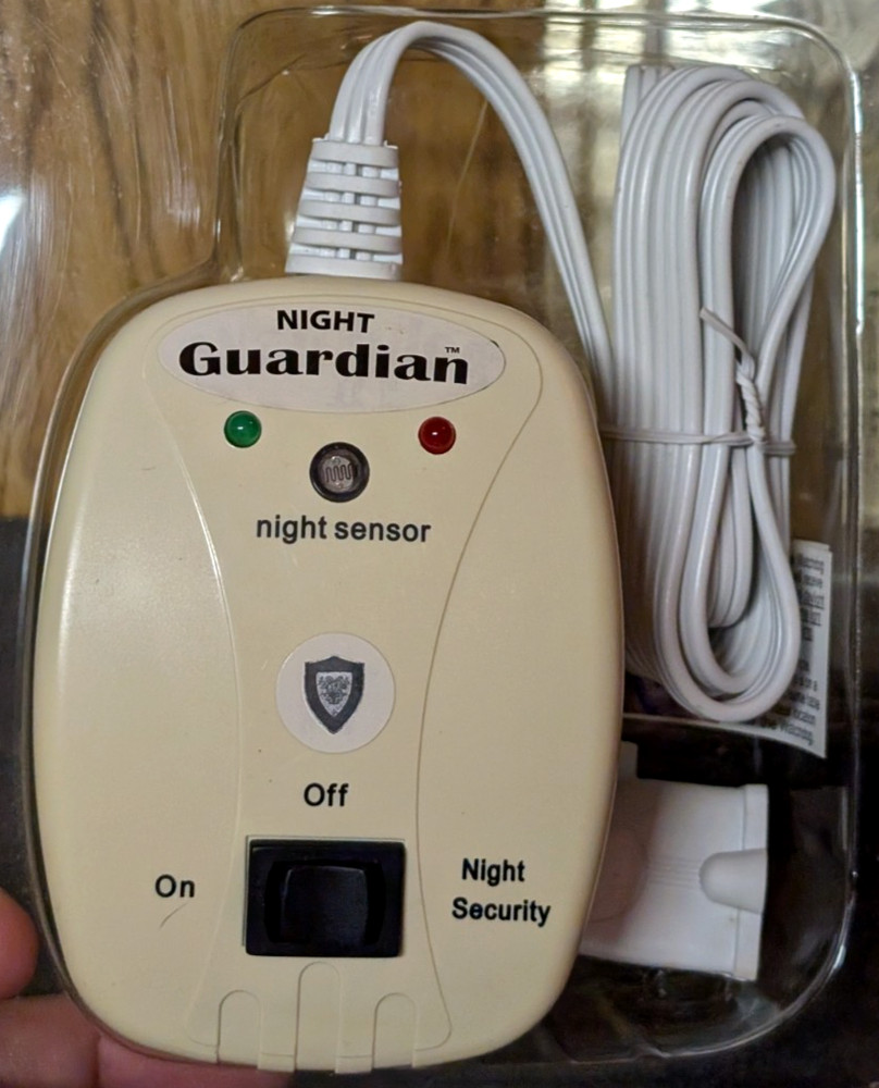 2~ Night Guardian Fully Automatic Night Sensor Night Security Turn Lamps On/Off