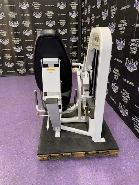 Nautilus Nitro Seated Leg Curl