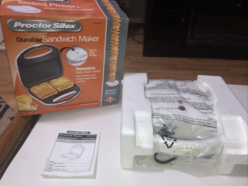 Sandwich Maker,  Proctor Silex Nonstick Surface, White, Model 25401P