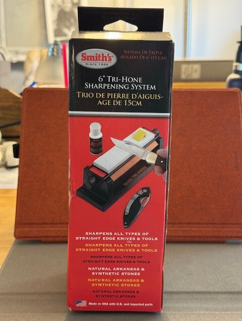 Smith's TRI-6 Arkansas Tri-Hone Sharpening Stones System
