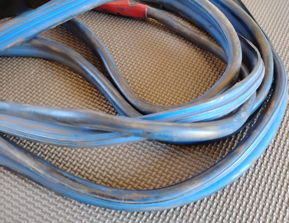 jumper cables