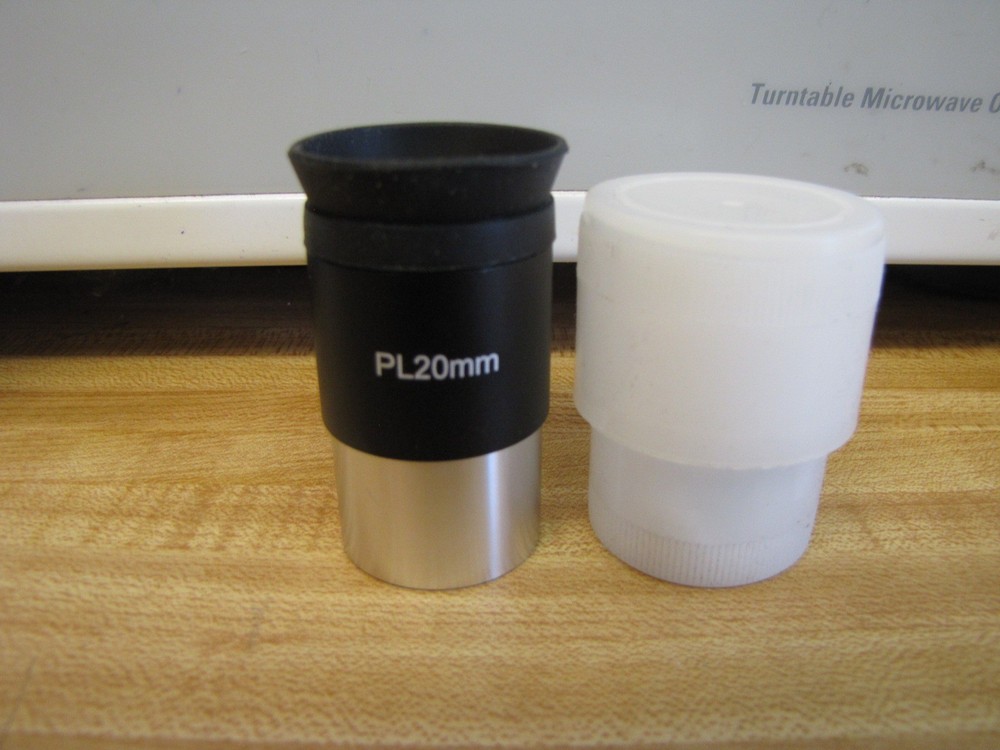 1.25" 20mm Plossl Telescope Eyepiece Coated Lenses  Filter Threads  Plastic Case