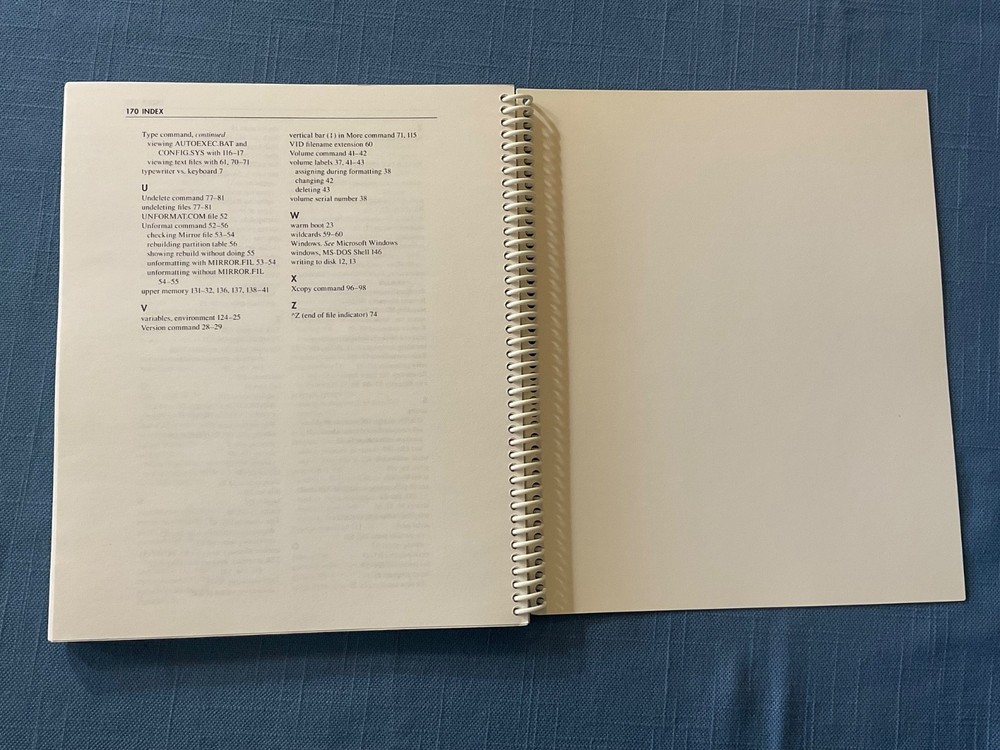 Microsoft The Concise Guide to MS-DOS Operating System Version 5.0 +Floppy Disks