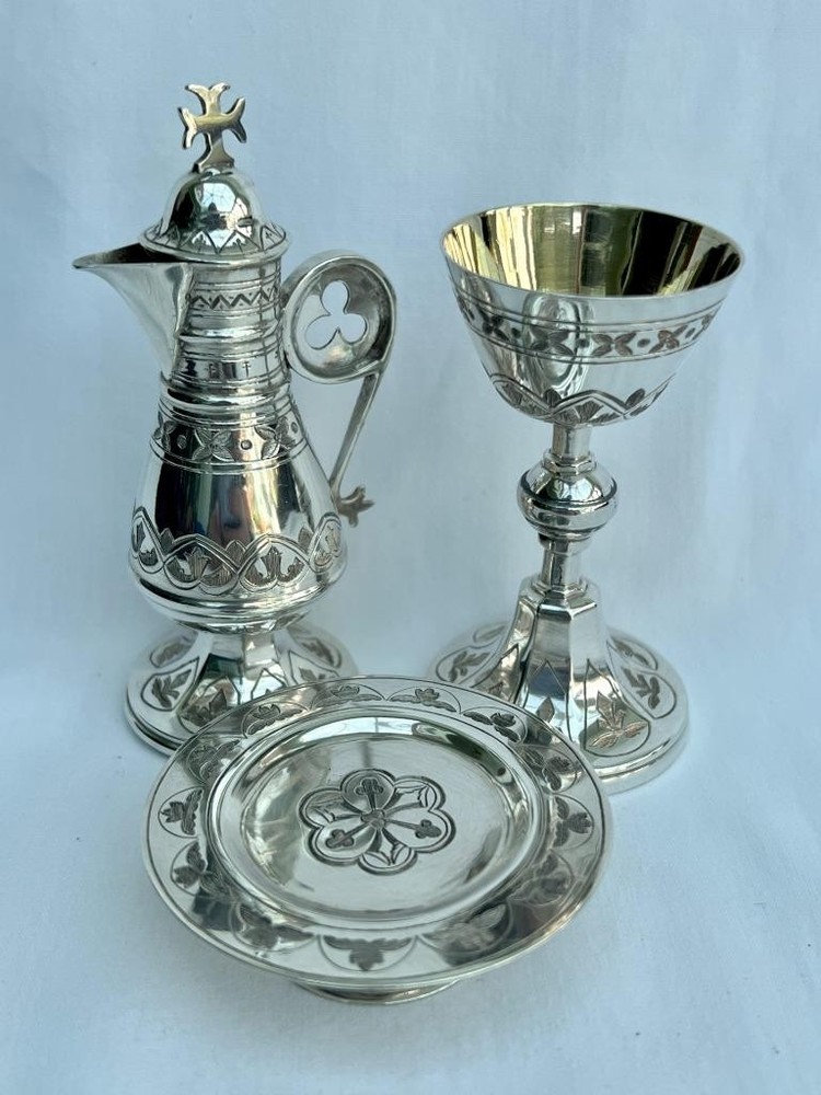 Fine Victorian Solid Sterling Silver Travelling 3 Piece Holy Communion Set