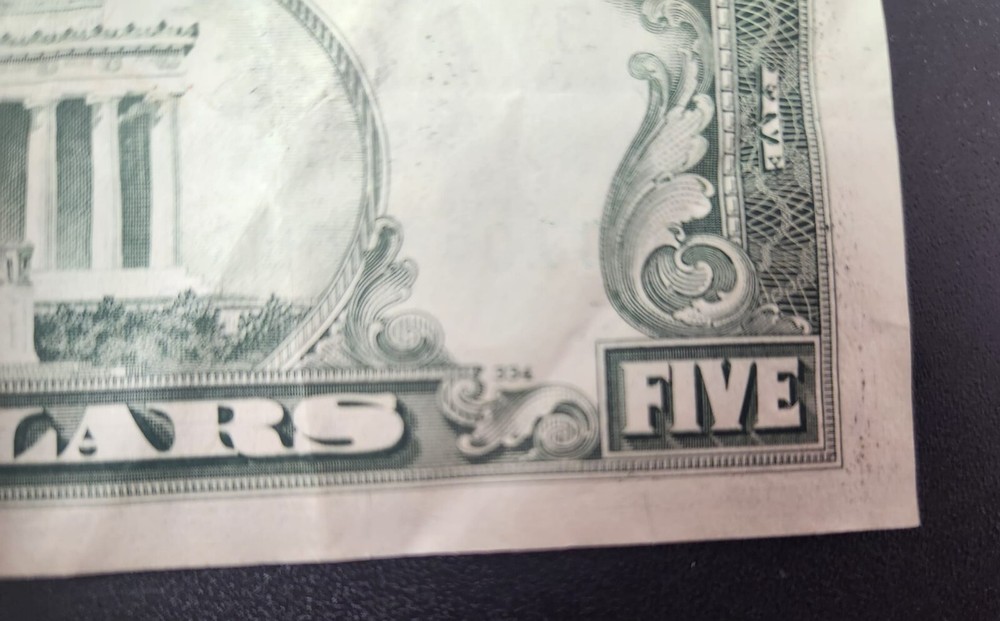 1985 5 dollar bill Miscut ERROR