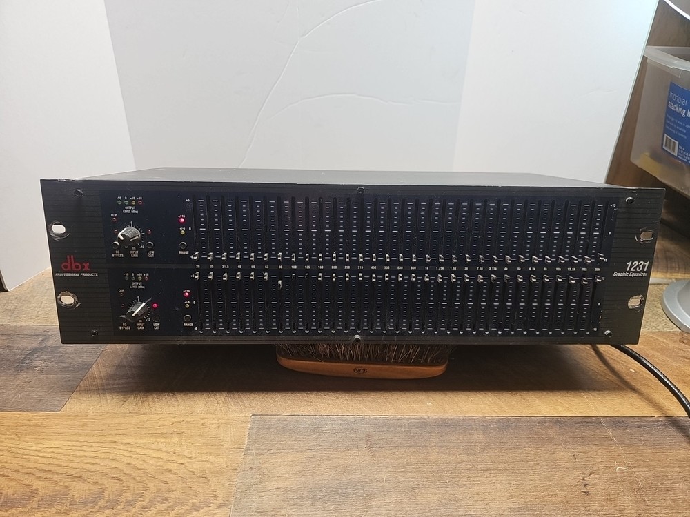 DBX 1231 Dual Channel 31-Band Graphic Equalizer