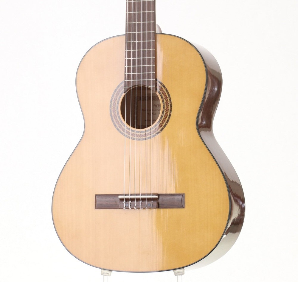 Hora Spanish 4/4 Spruce 650mm All Solid Wood