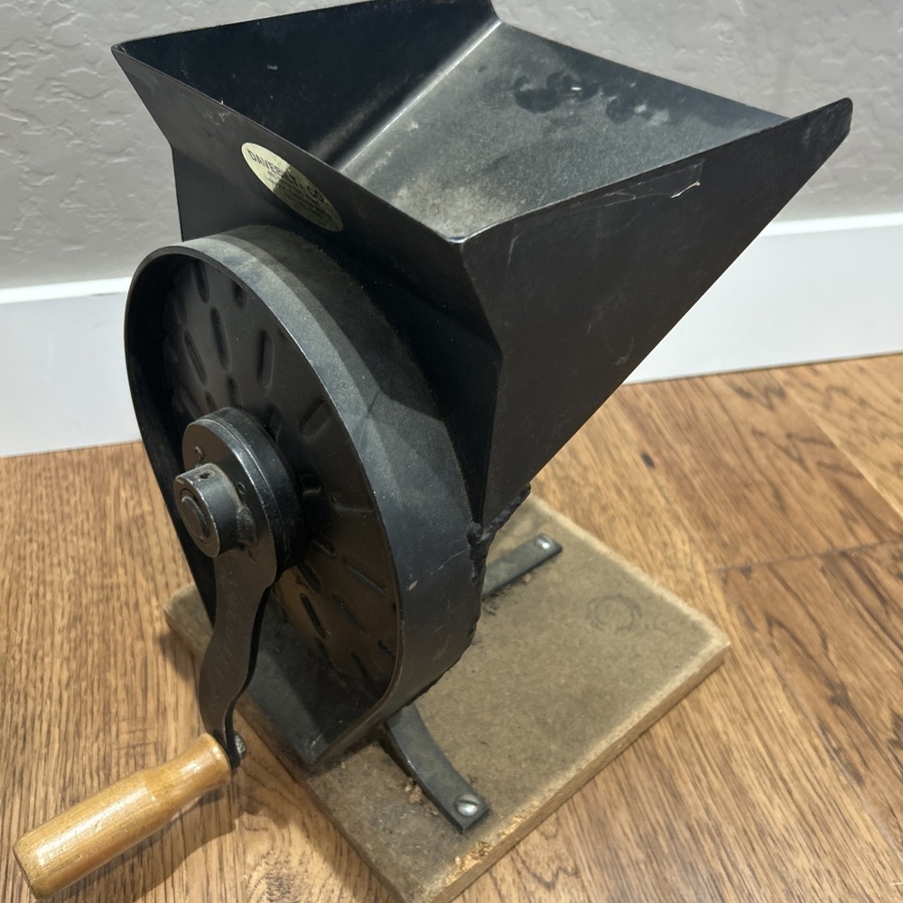 Davebilt #43 Nutcracker Hand Cranked USA Dave Bilt