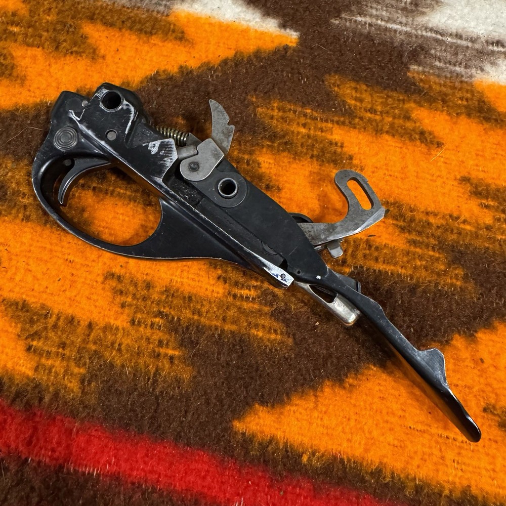 REMINGTON 1100 TRIGGER ASSEMBLY 12 Ga.