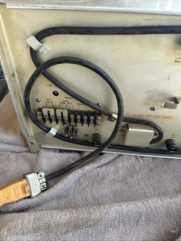 AMELCO R-390A/URR HF Communication Receiver